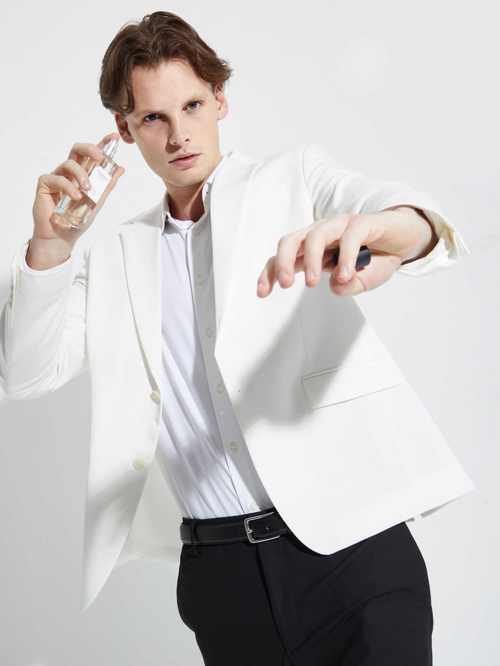 Copy of B_VVH16-CEI100.jpg